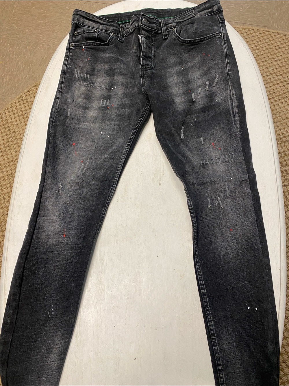 Men's Black Distressed Slim Jeans
